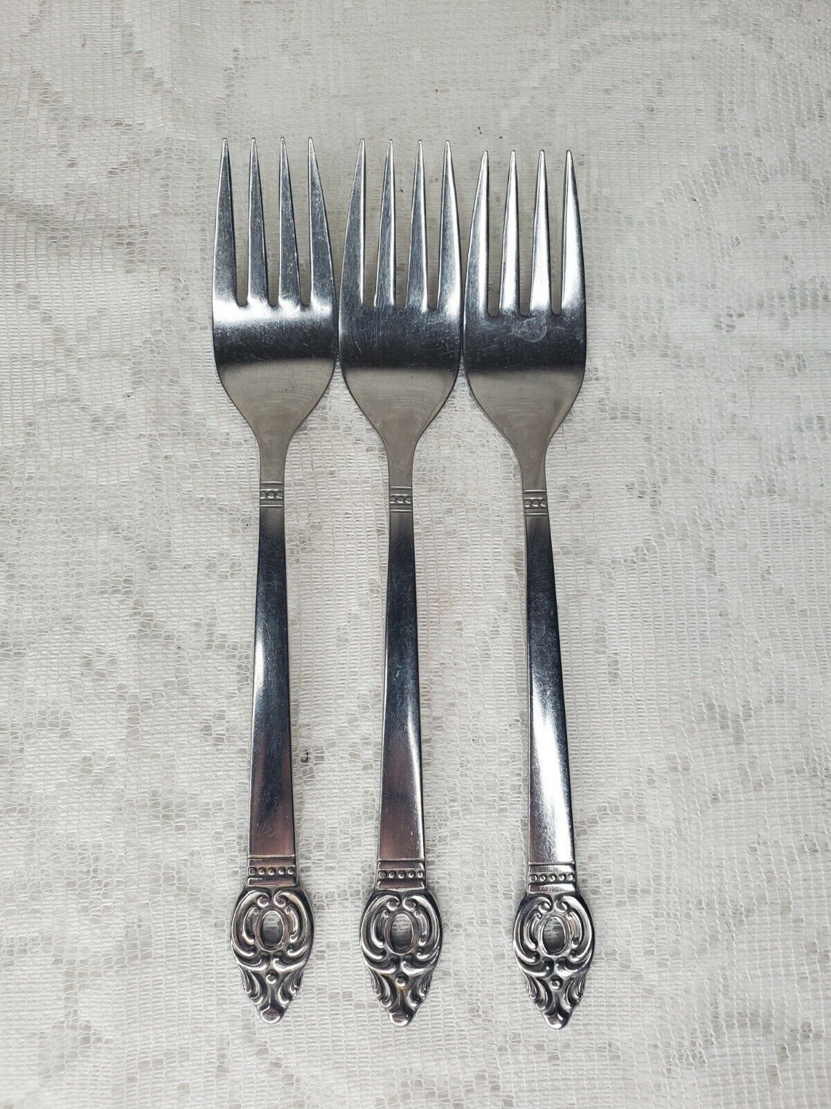 Oneida Danish Court Stainless 3 pc salad forks