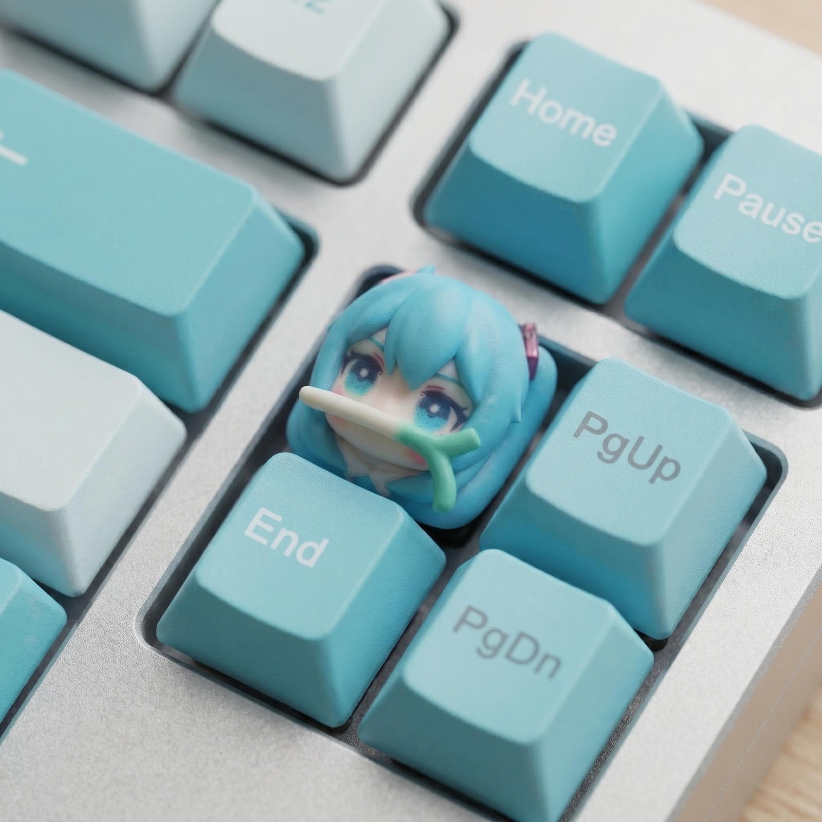 Teal Idol Inspired Artisan Keycap for Mechanical Keyboard