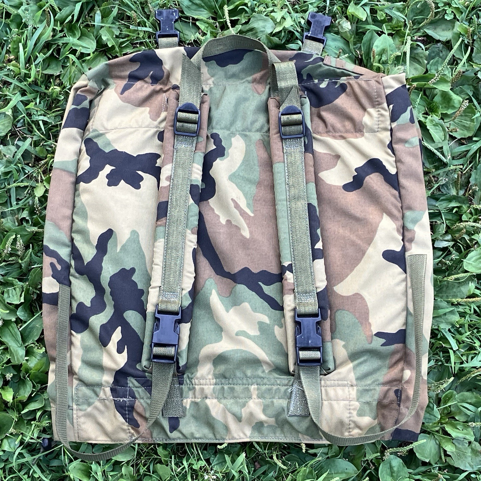 U.S Army Combat Patrol Pack SP0100-96-C-4030 Woodland Camo Backpack USA 🇺🇸