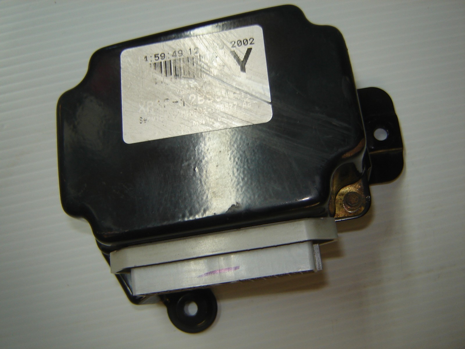 99-04 Ford Mustang Constant Control Module XR3F-12B581-AC (Y)