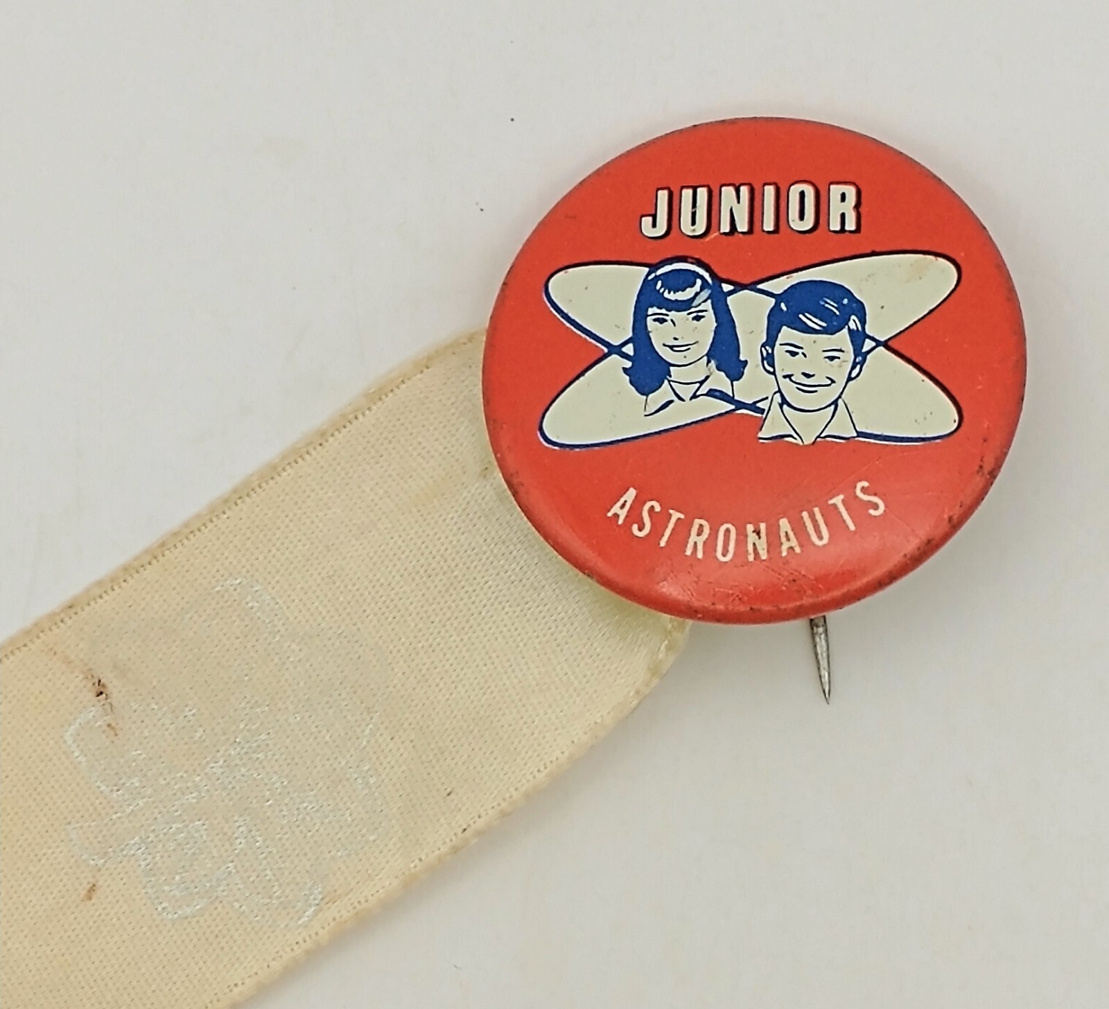 Vtg JUNIOR ASTRONAUTS LIEUTENANT COLONEL Ribbon Pinback Button Red White 1"