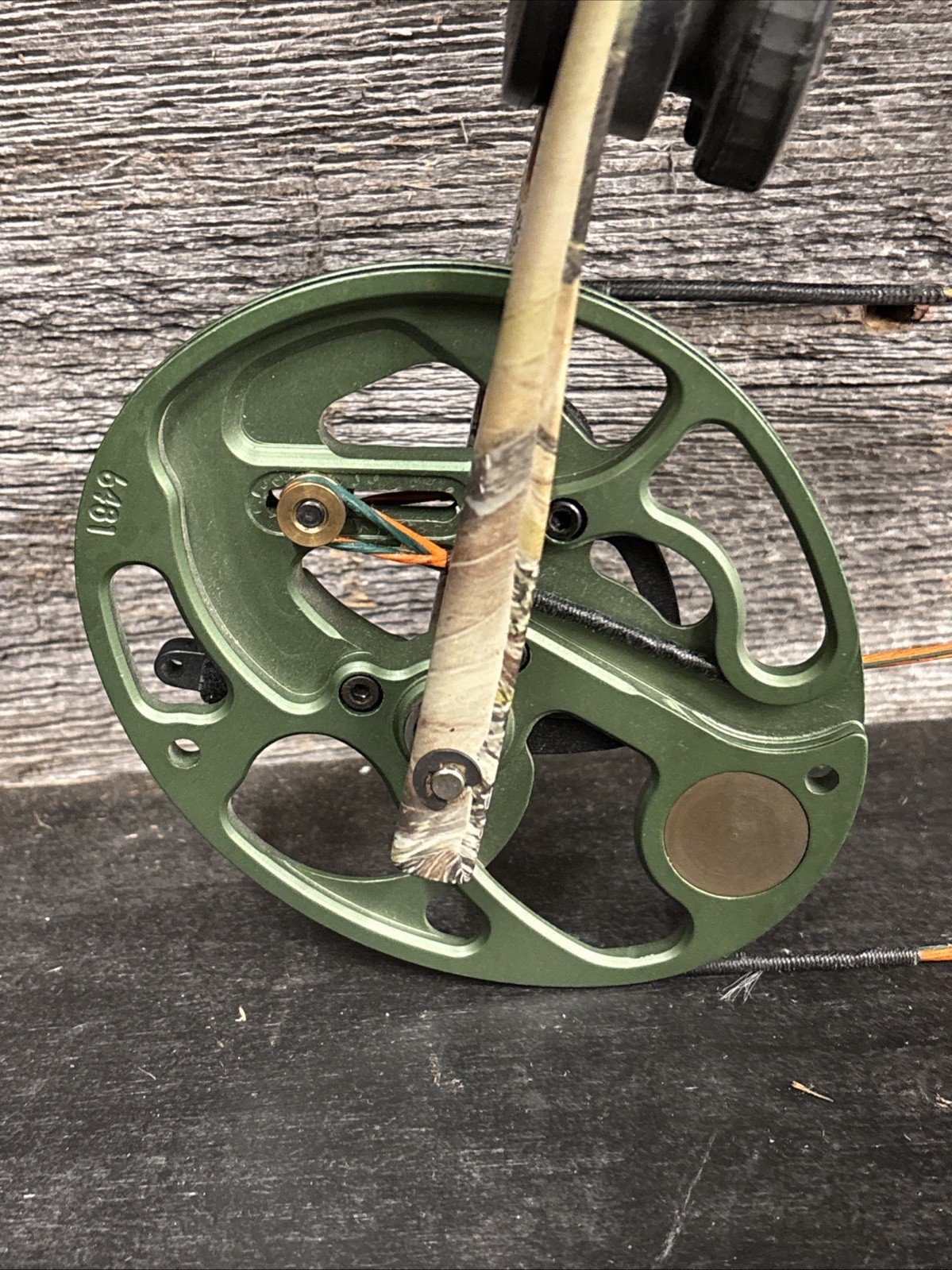 Bear Archery The Truth RH Compound Bow 28" 60lbs Draw Used