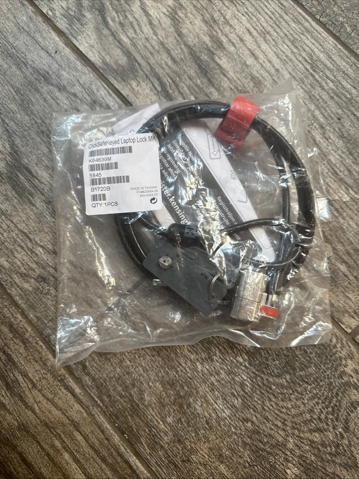 Kensington ClickSafe Keyed Laptop Lock for Dell Laptops And Tablets K67974WW