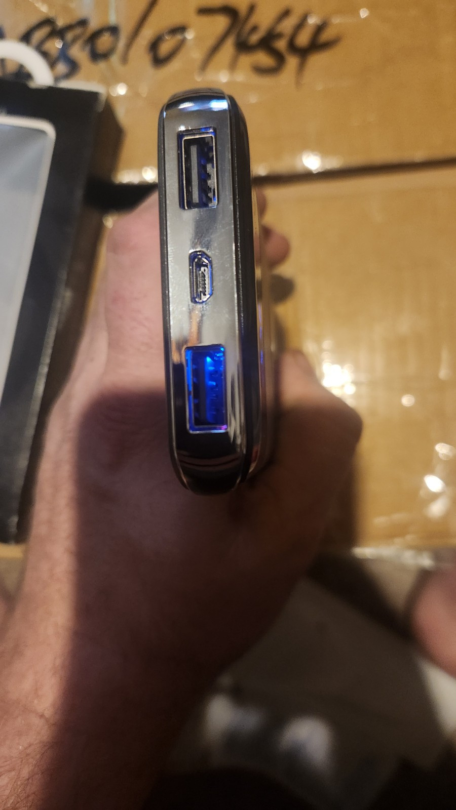 wireless 10000mah power bank charger With Multiple Plug-ins