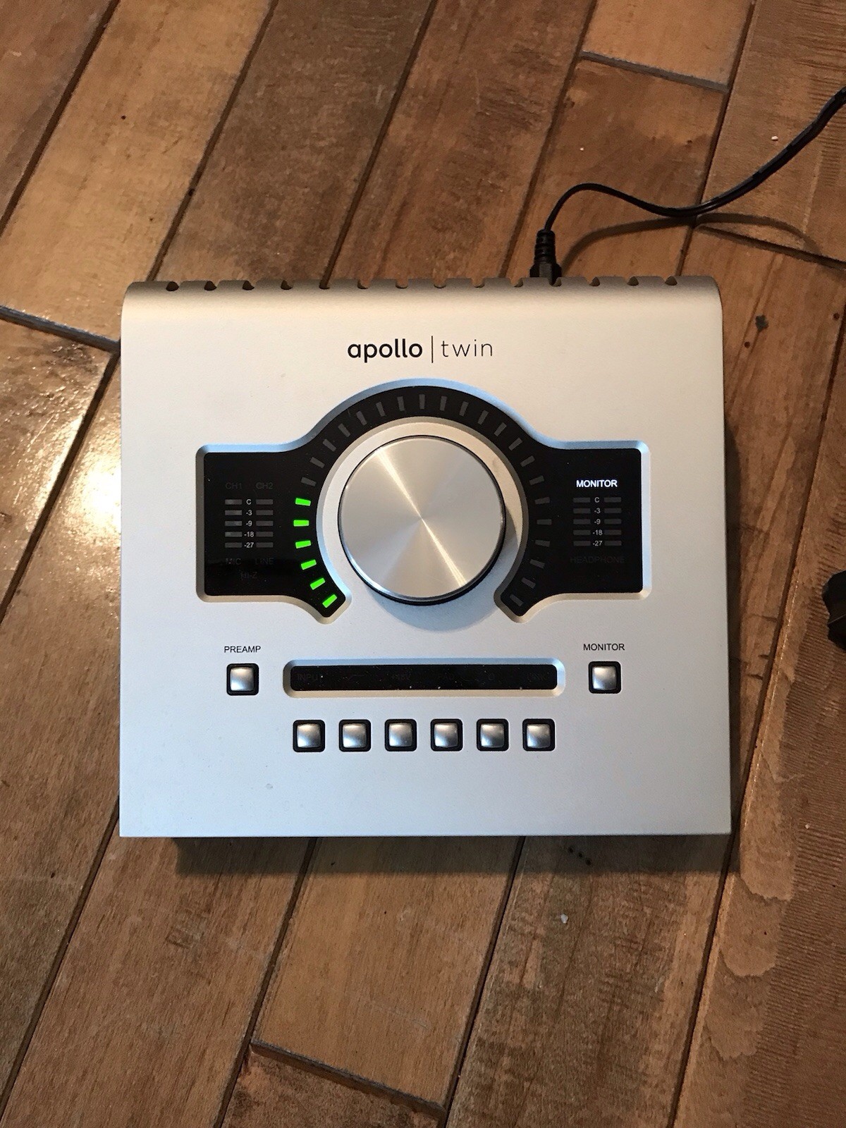 Universal Audio Apollo Twin USB Duo Core USB 2x6 Audio Interface (PC)- Silver
