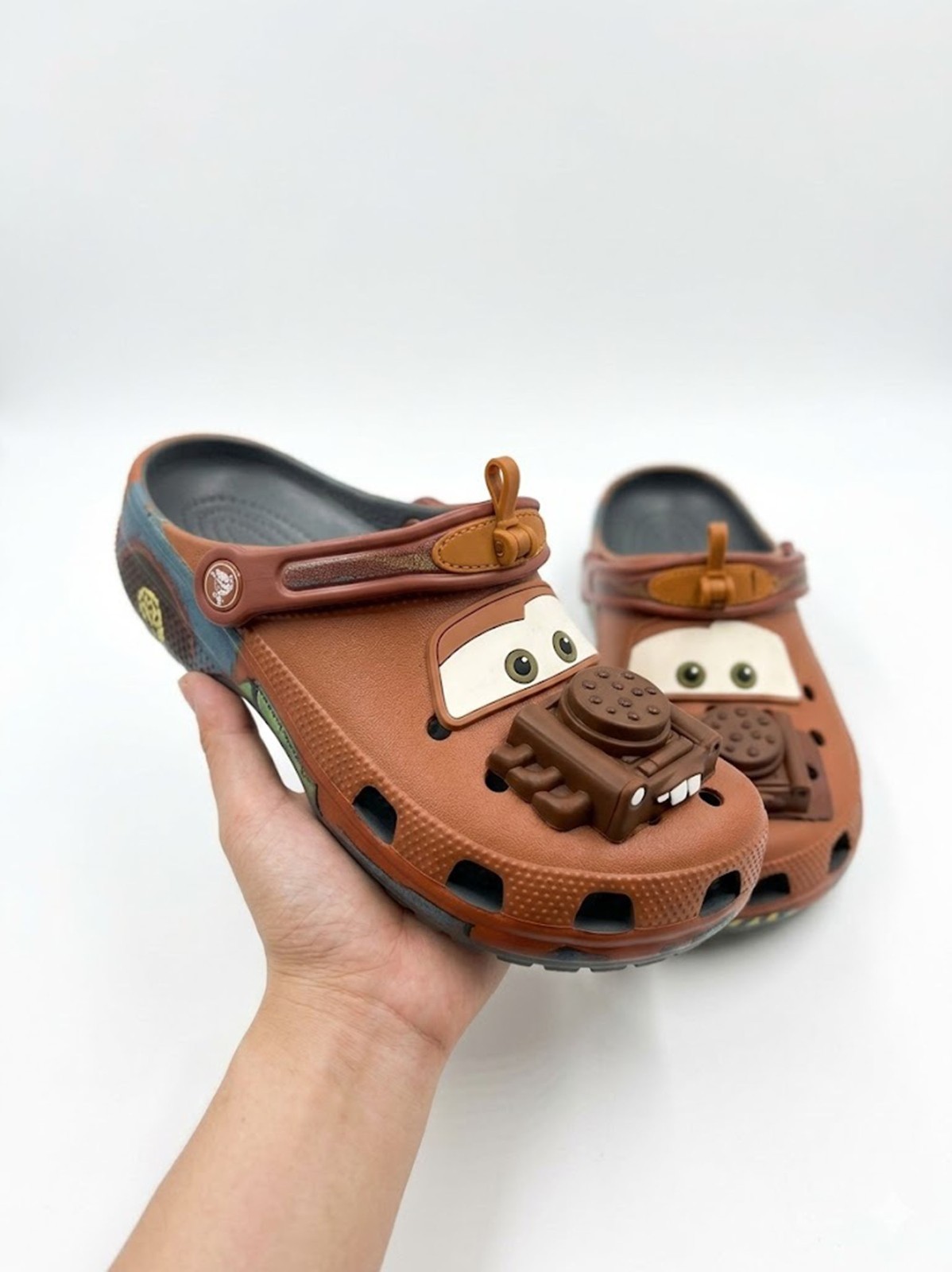 Crocs Car Tow Mater Classic