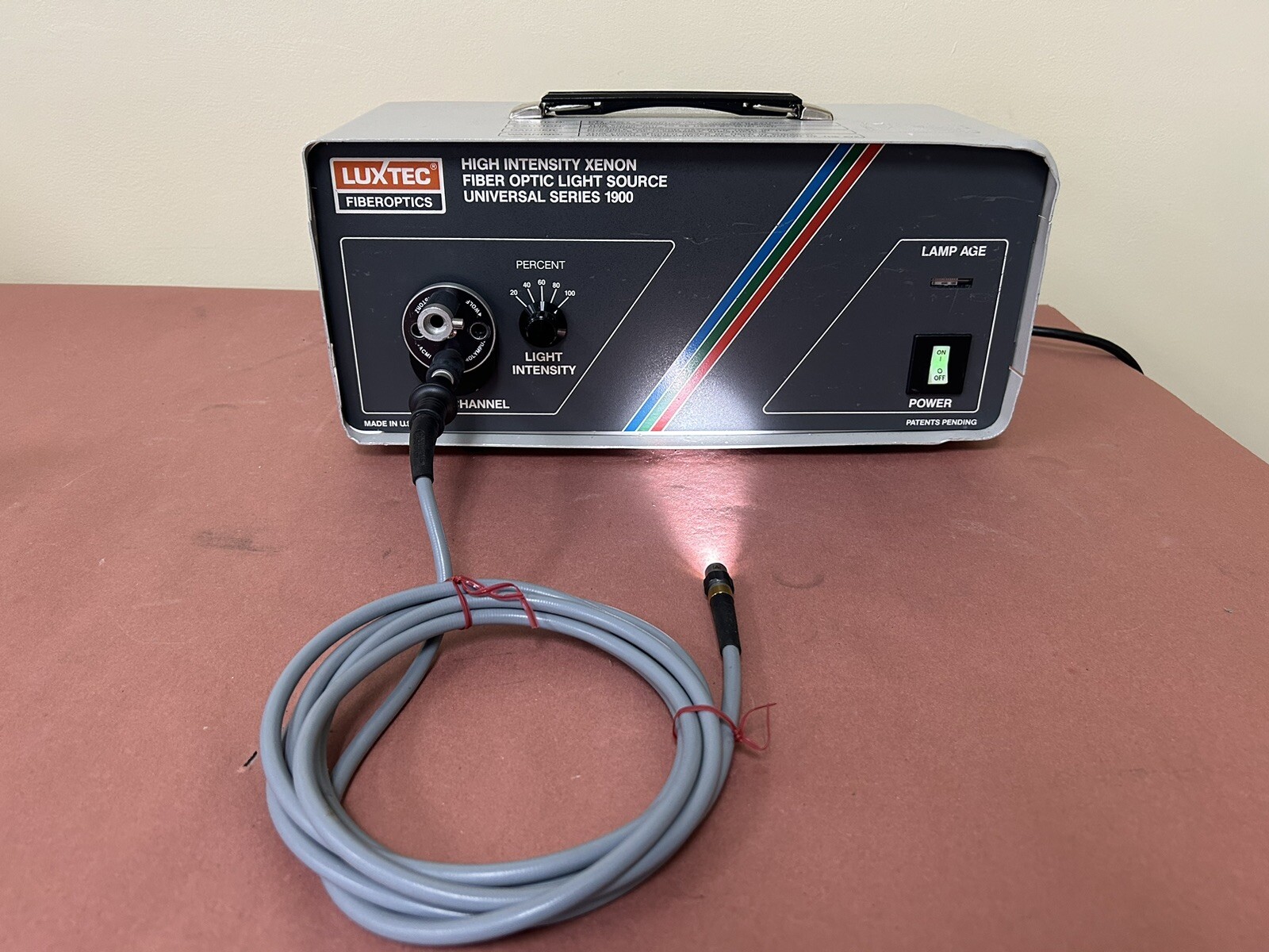 LUXTEC FIBEROPTICS HIGH INTENSITY XENON 1900 LIGHT SOURCE, Cable Not Included