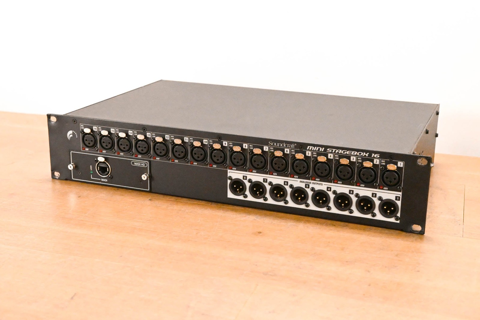 Soundcraft Mini Stagebox 16 Cat 5 16-CH Digital Stagebox with MADI Card CG010VG