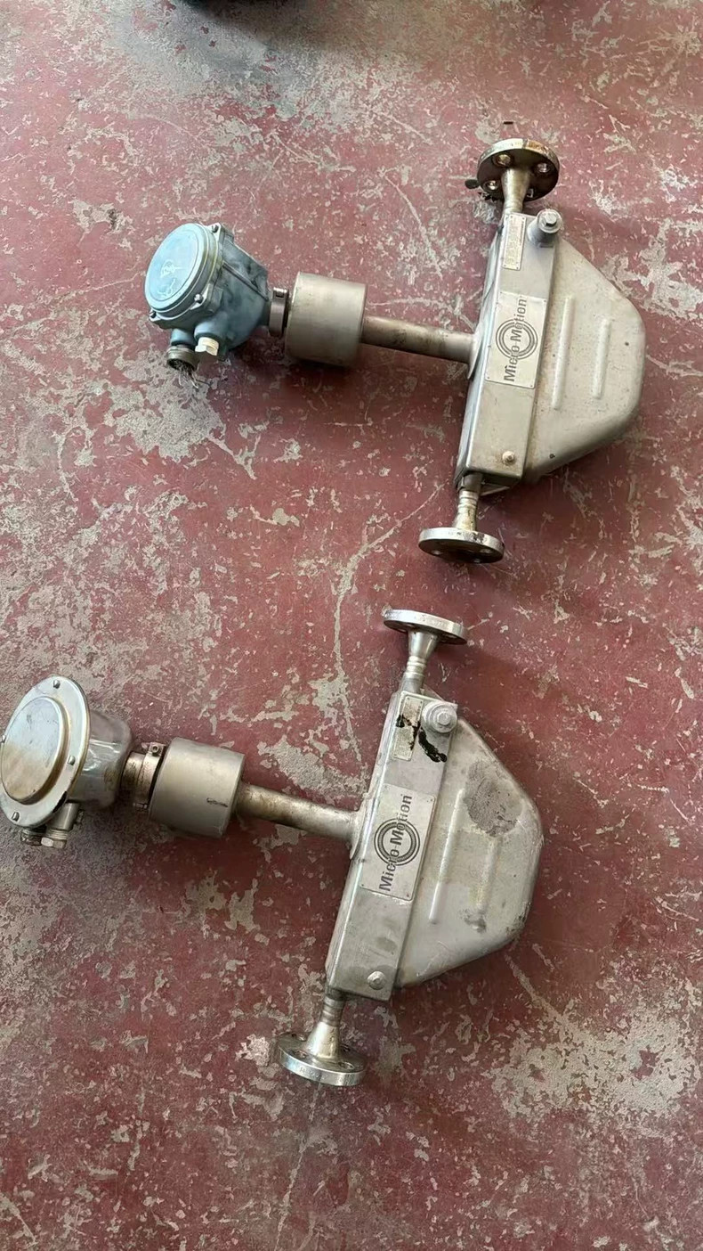 Micro Motion F050A114CRBPMZ1ZZ Flow Sensor Used 1PCS