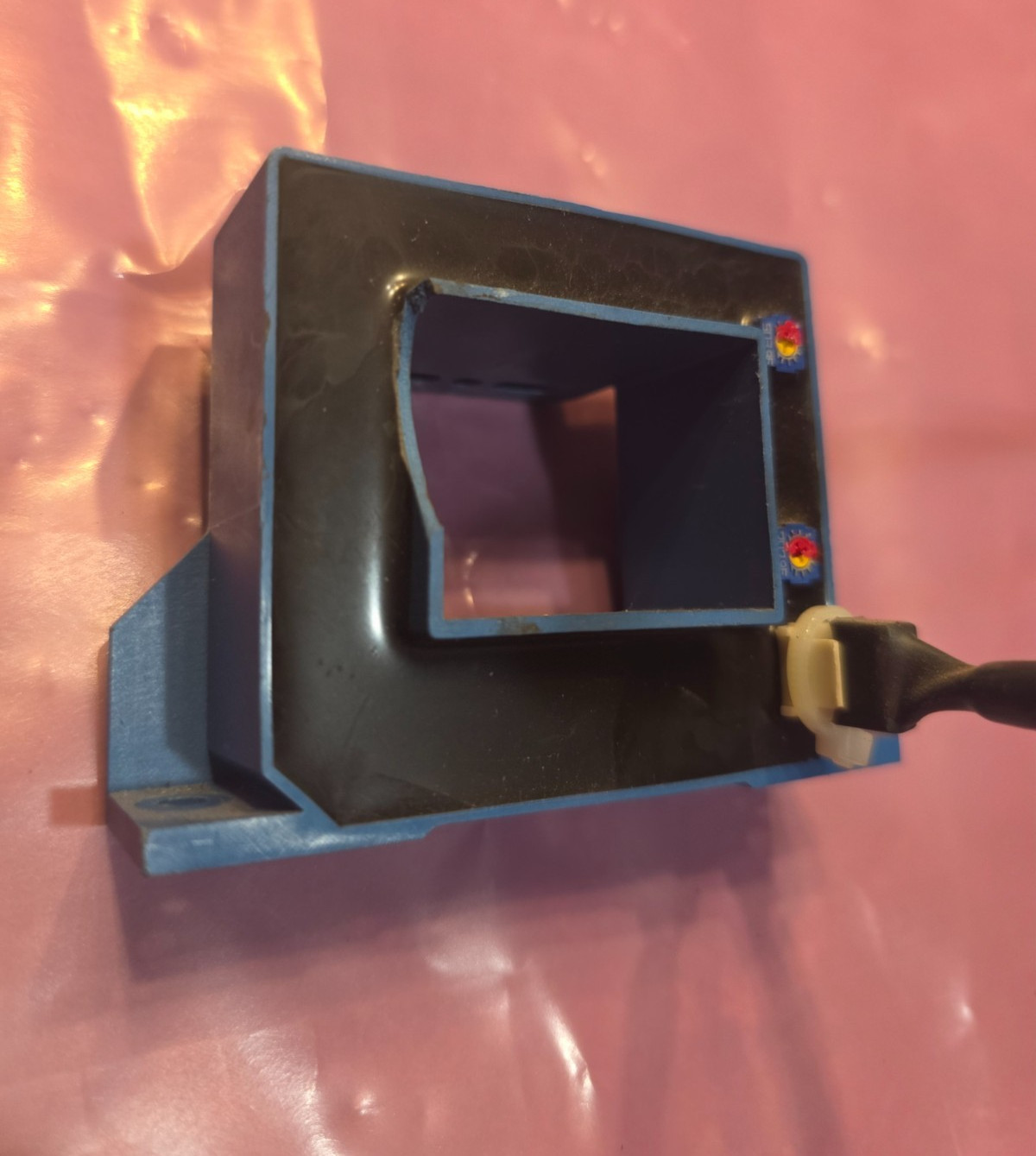 LEM HAT400-S CURRENT SENSOR 400A  Please see pics