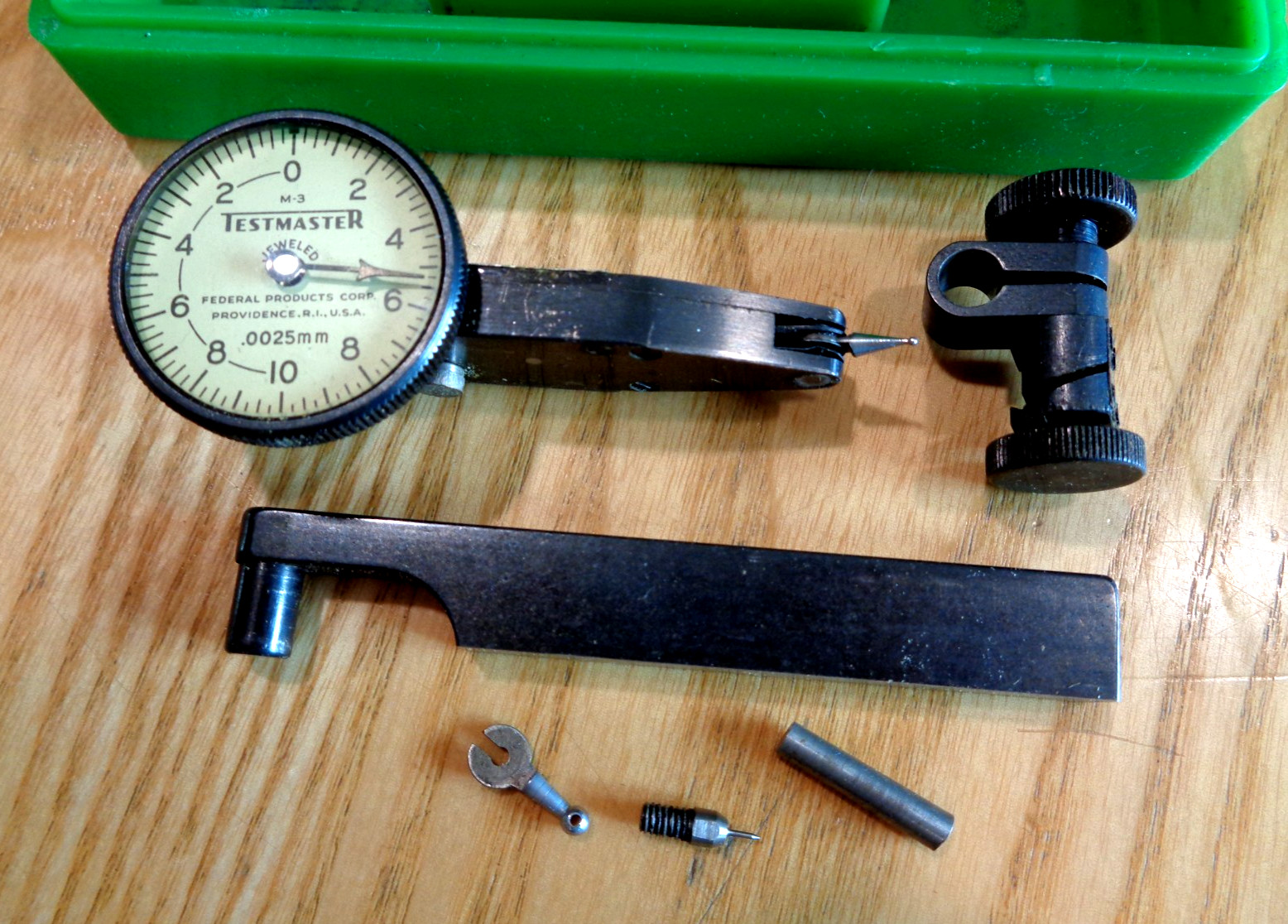 Vintage M-3 TESTMASTER  FEDERAL  Dial Indicator Jeweled .0025mm orig case +
