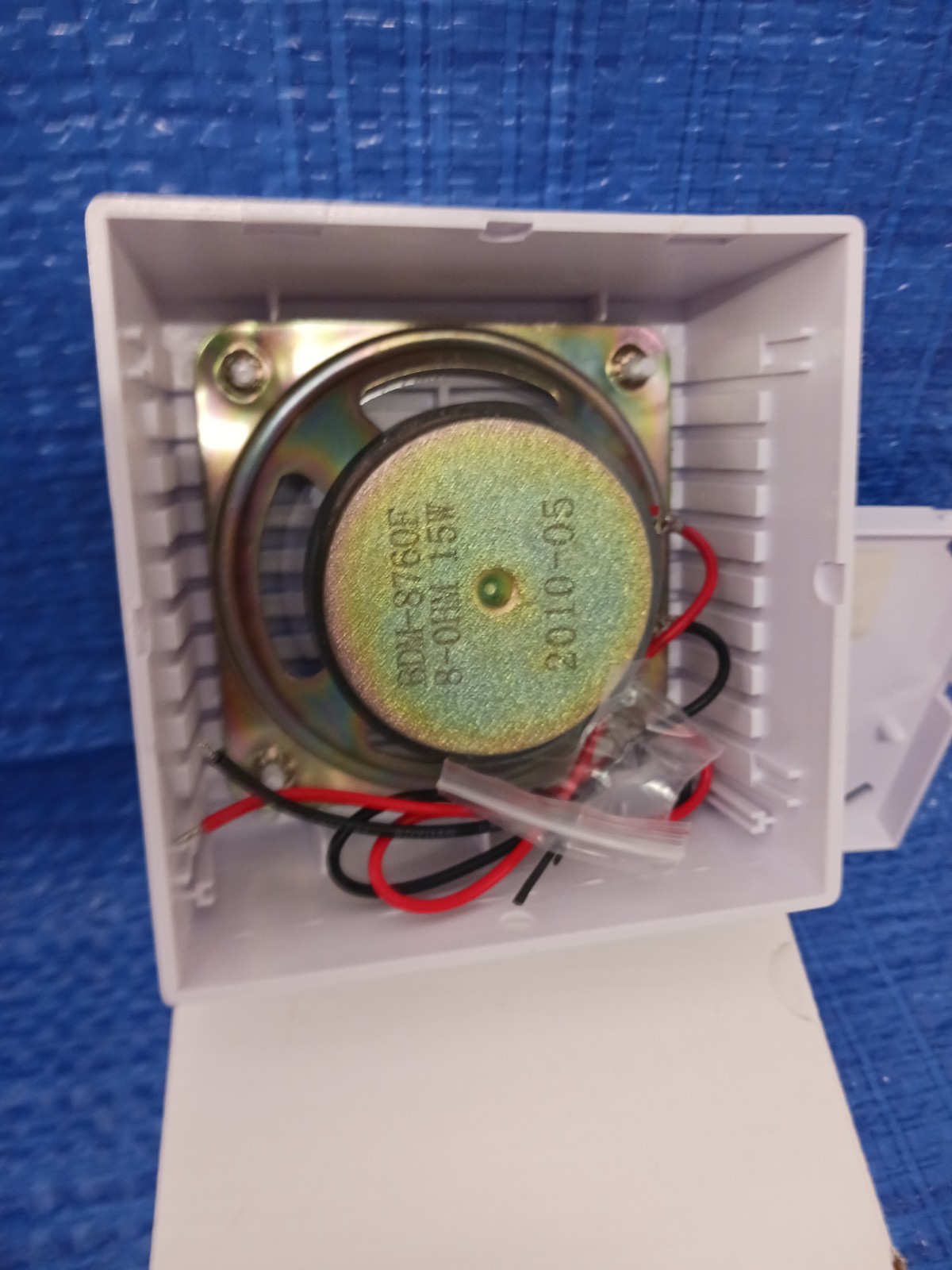 Interlogix 13-453, 15 Watt, Surface Mount, Indoor Universal 8 ohm Speaker
