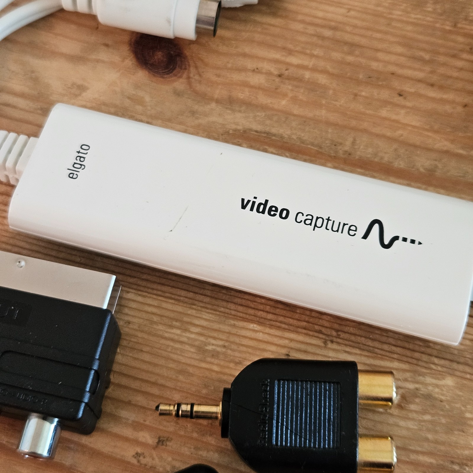 Elgato Analog Video Capture for Mac, PC, iPad, iPhone