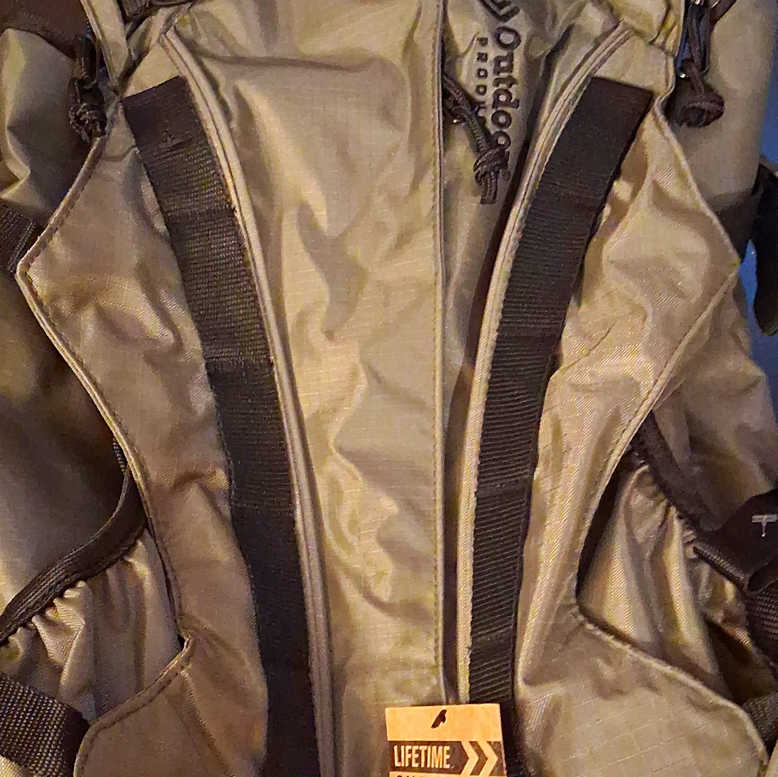 Outdoor Products Hydration Pack 2L Reservoir Green Padded Straps 3 Pockets