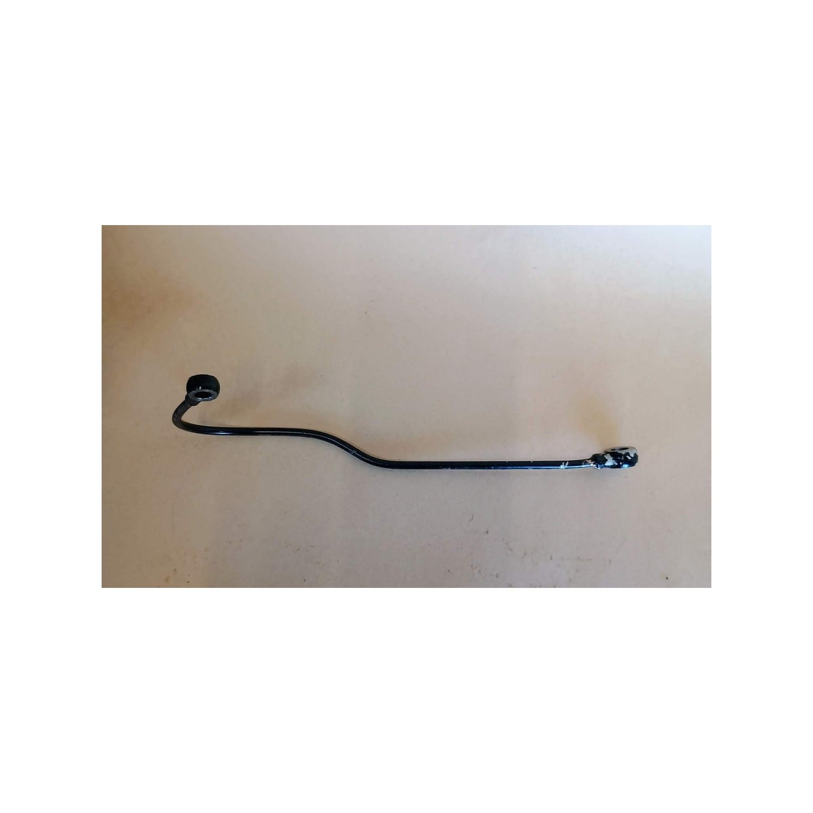 John Deere Series 220 / Deere 7775 Oil pipe  AM875396 Used (S0140)