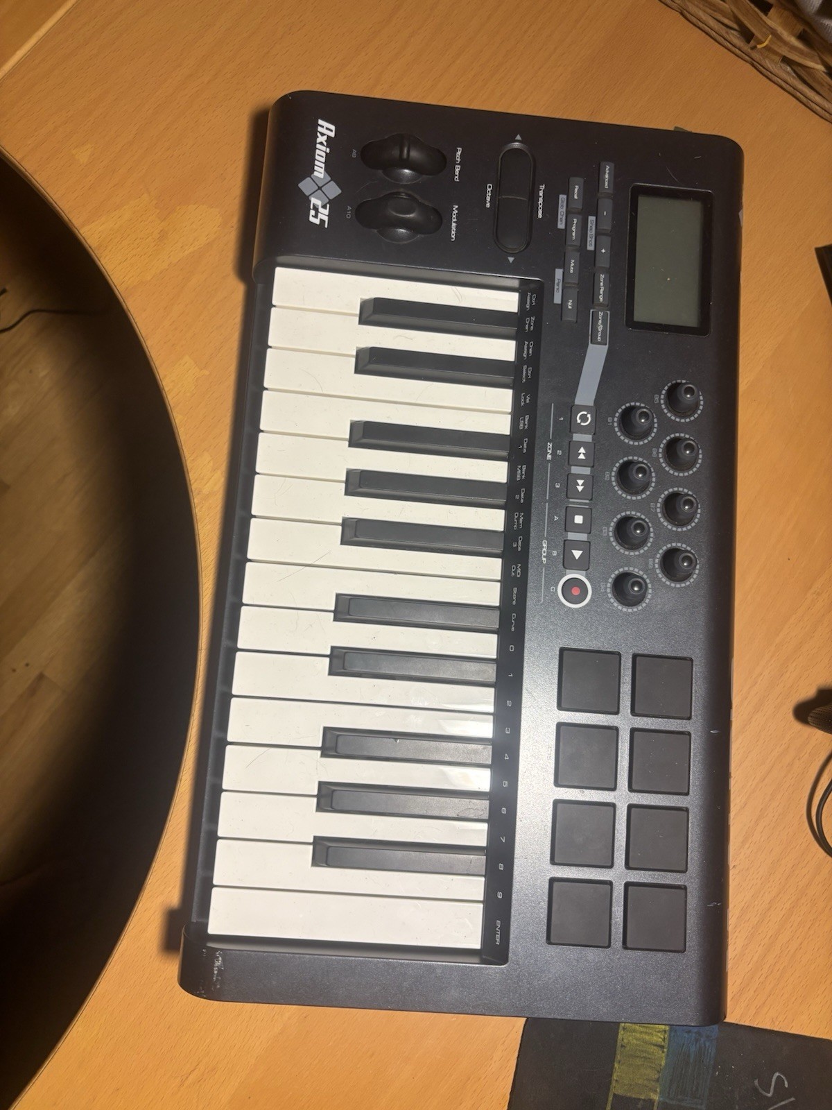 M-Audio Axiom 25-Key Semi-Weighted USB Midi Keyboard Controller