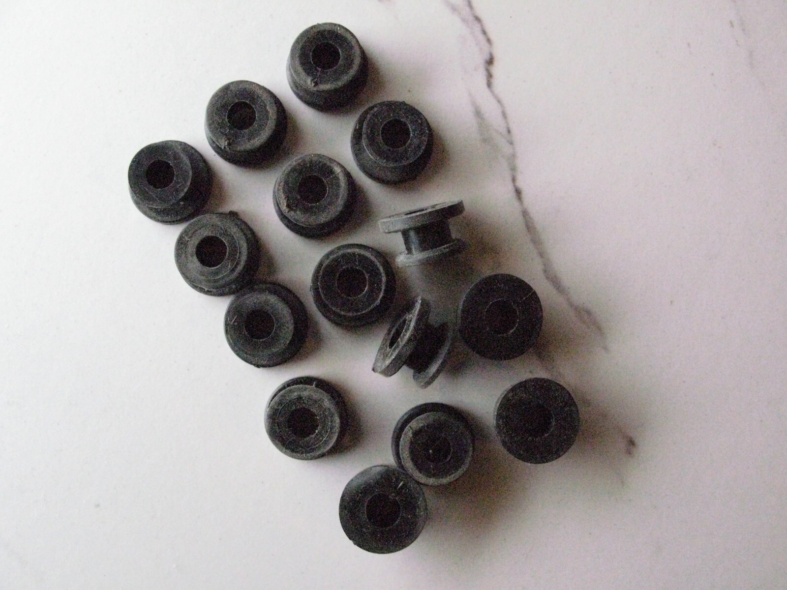 VTG Ceiling Fan Blade Arm rubber bushing grommet spacer Set of 15 Hunter Ham Bay