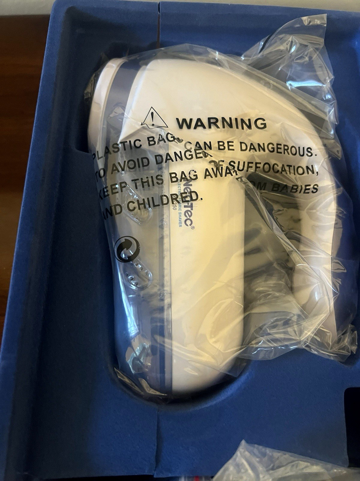 NEO TEC Electric Fabric Shaver XJ-350 Motor Driven White