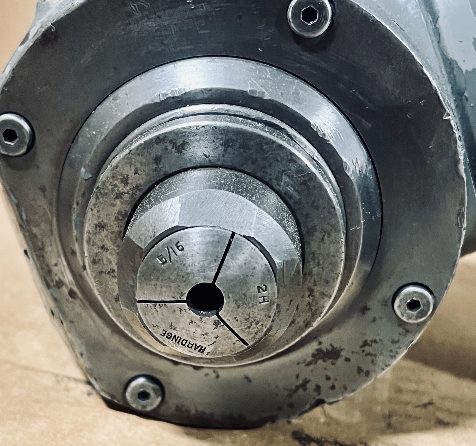 Cincinnati Cutter Grinder Work Head with 2H Collet (#2016)