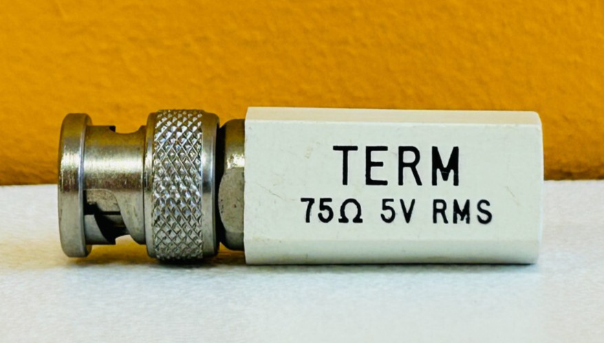 Tektronix 011-0102-00 75 Ohm, 1/2W, 5V RMS, BNC (M) Coaxial Termination. Tested!