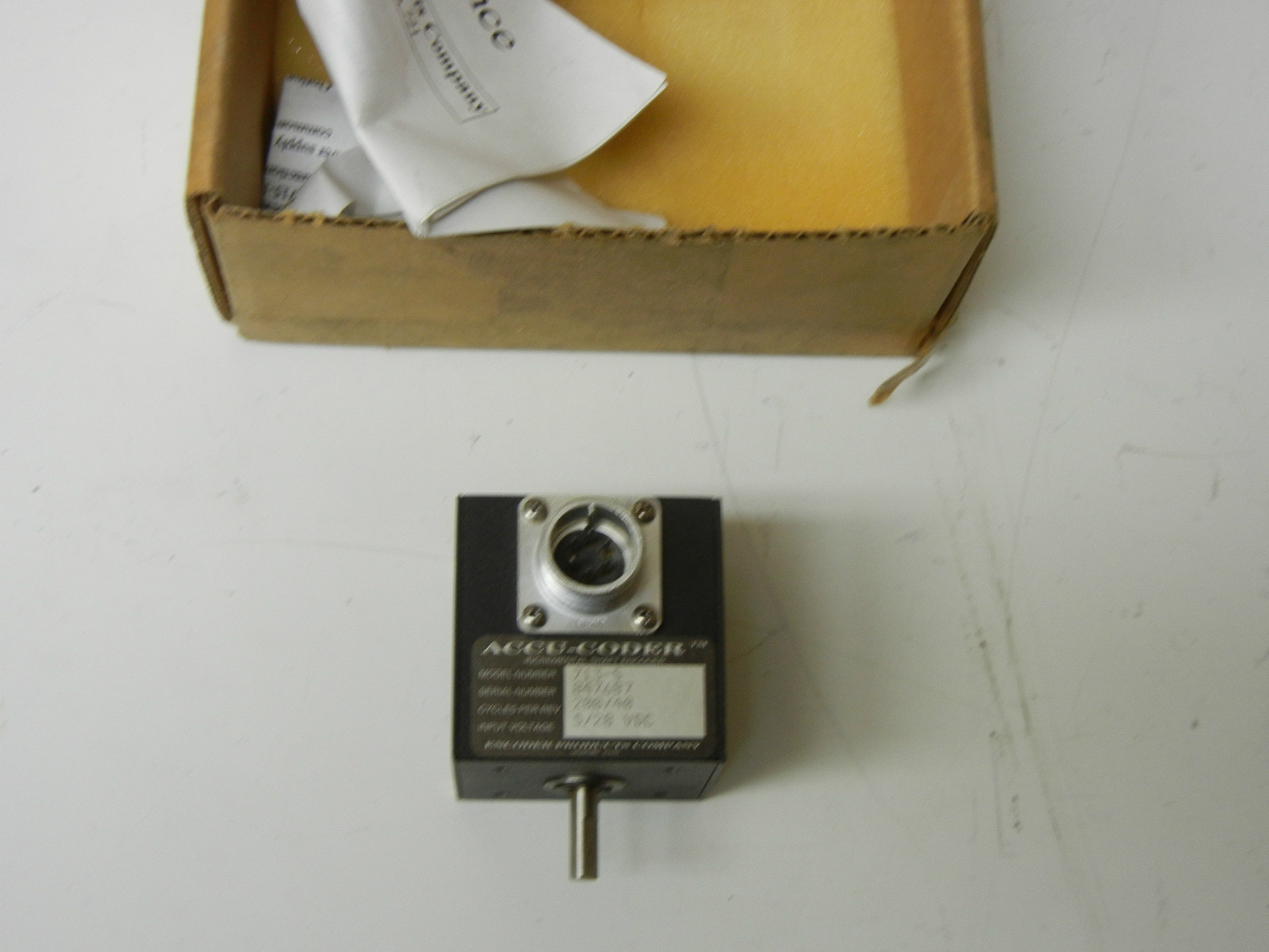 ACCU-CODER 713-0200/0040-S-S-4-S-S-N USED  ENCODER 71302000040SS4SSN