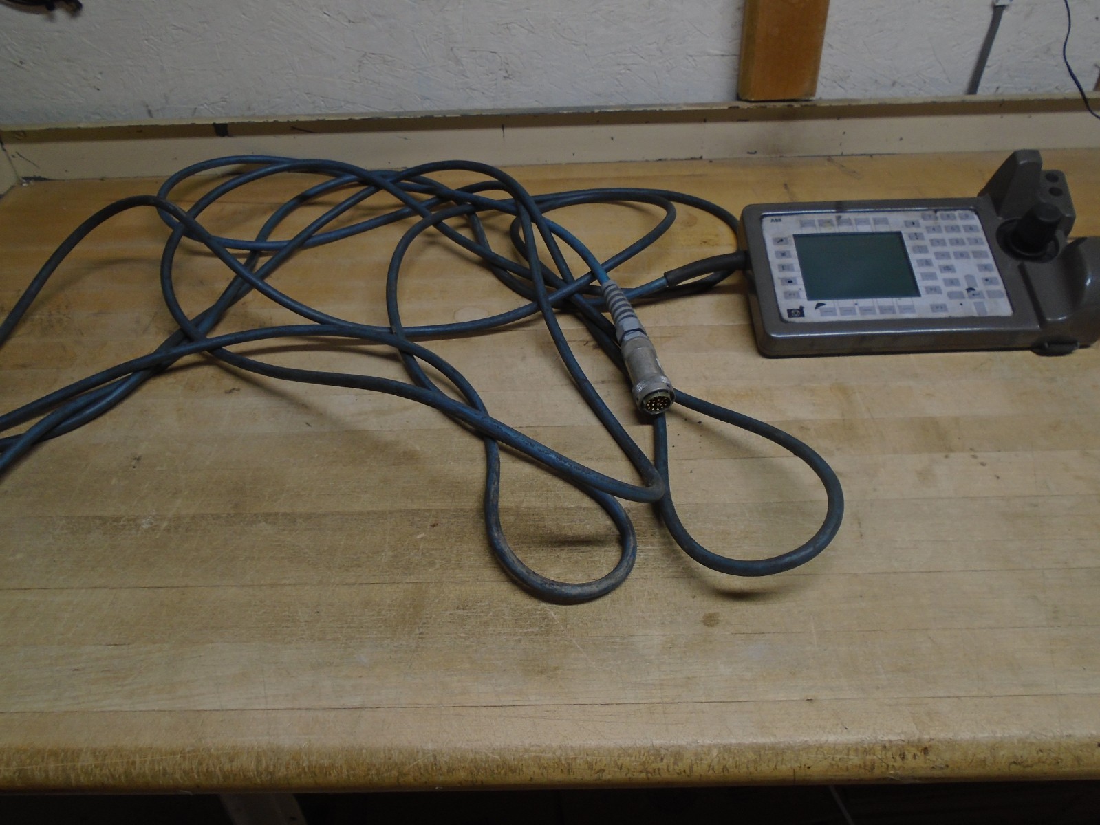 3HNE-00442-1 /06  ABB Robot Pendant 3HNE-00471-1 W270