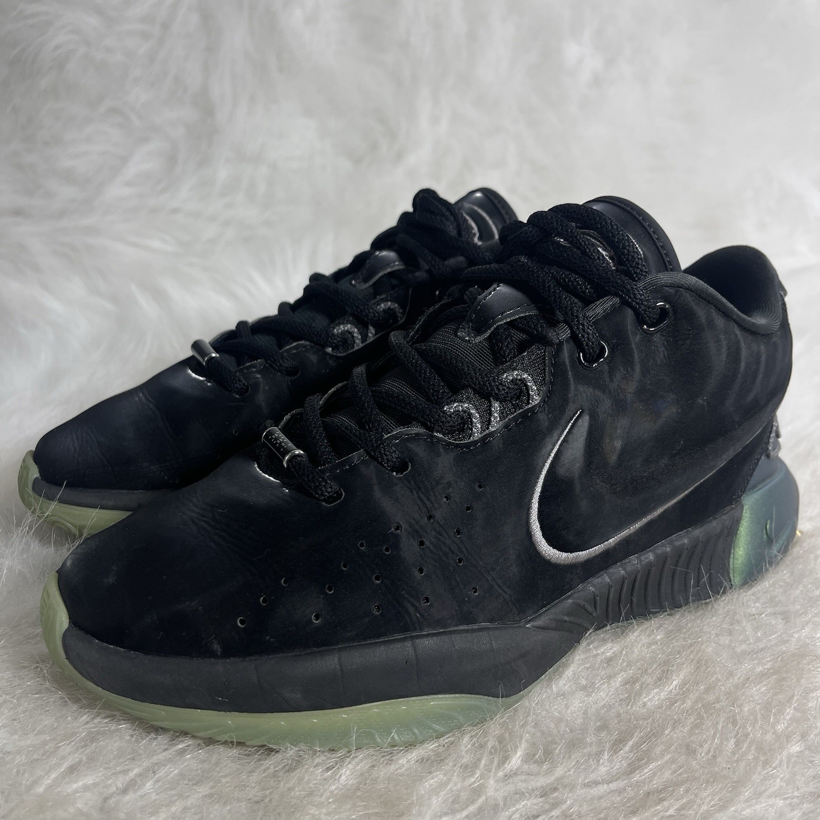 Nike Air Zoom Black Green Glow Sneakers Youth 5.5Y Women 7 Shoes