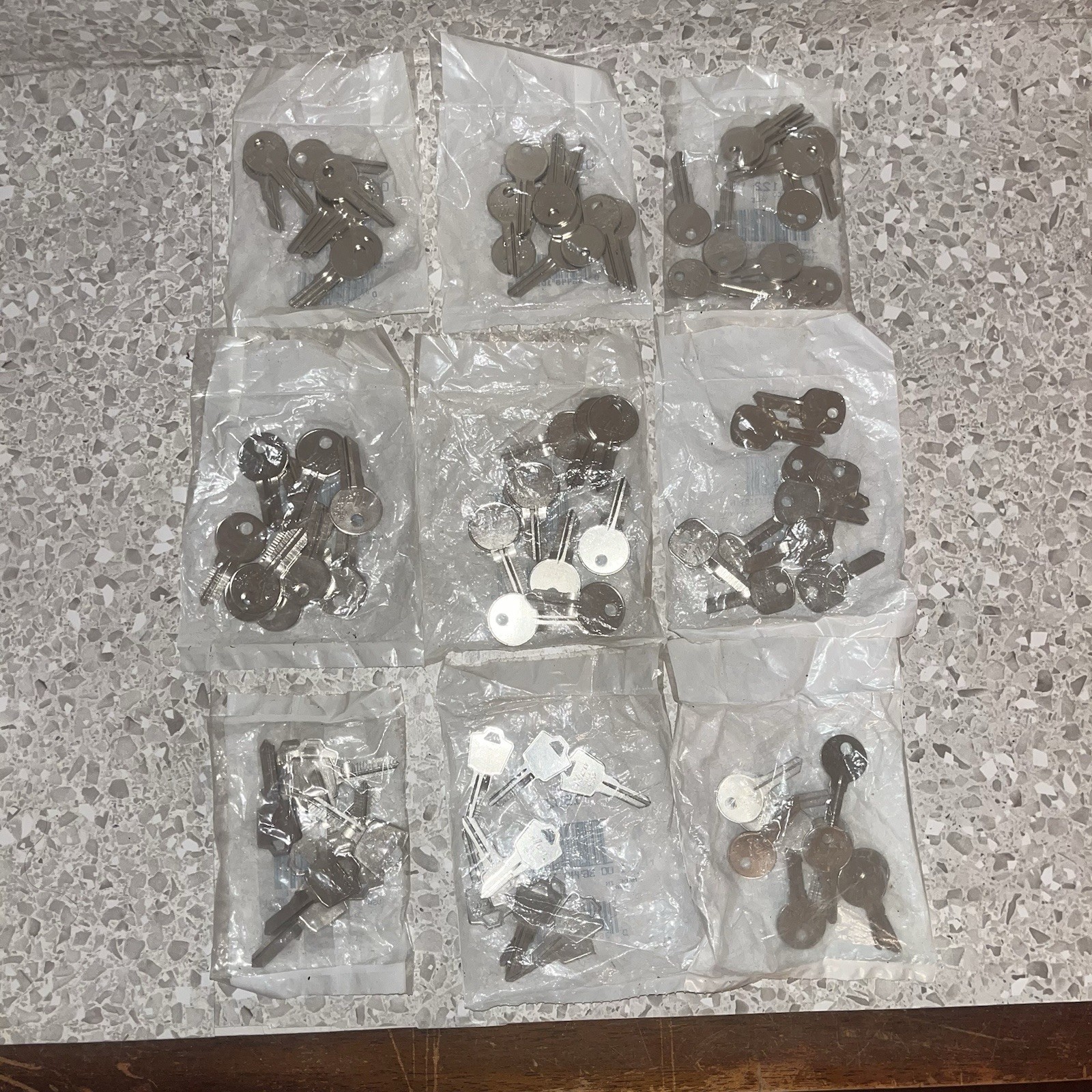 Key Blank Ilco Packs 01122 Y11, S1042ZP, AB15 Abus, 1503 ES9, 1069FL R04, 1502 +