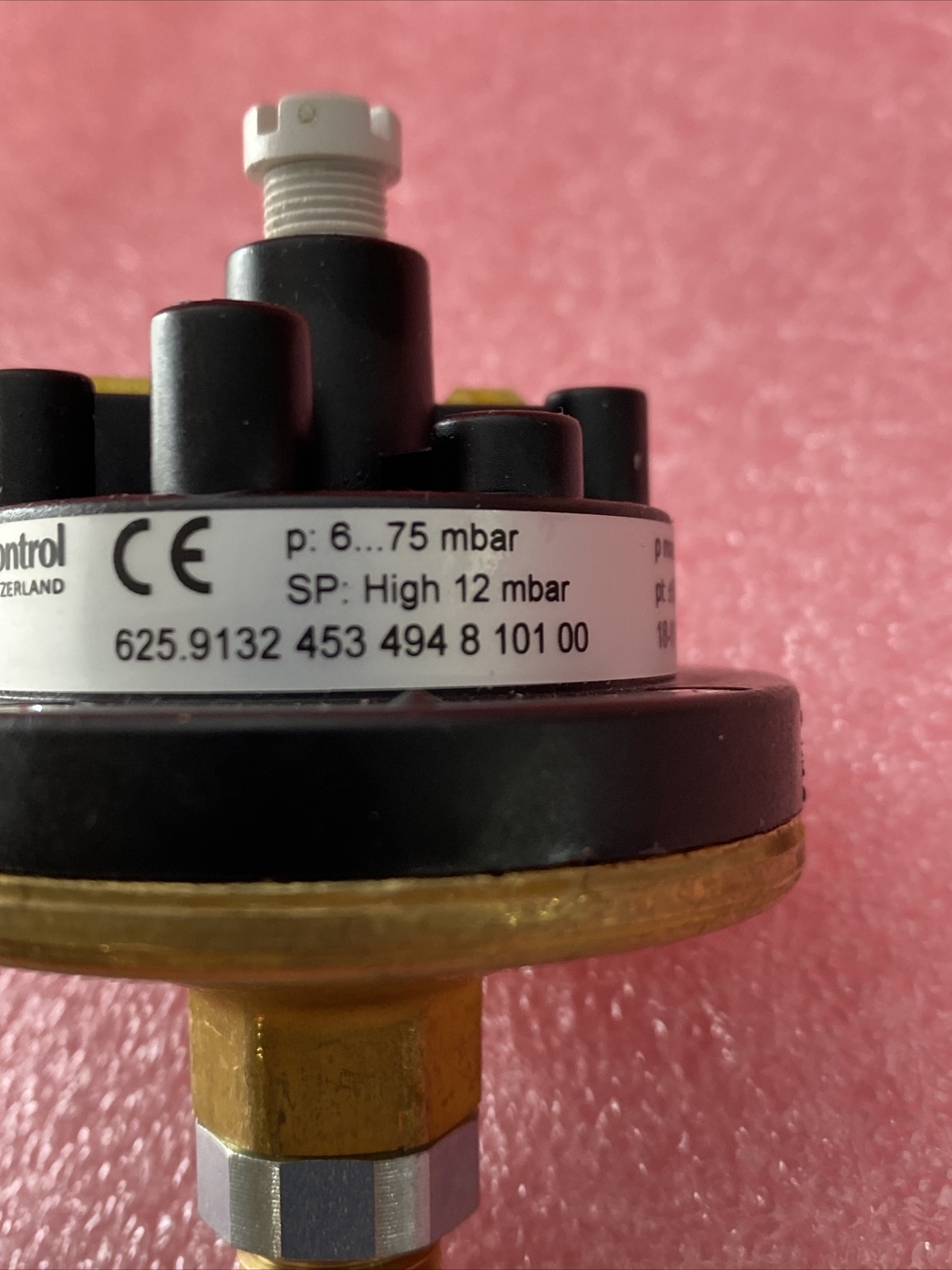 Huba Control Pressure Switch 625.9994