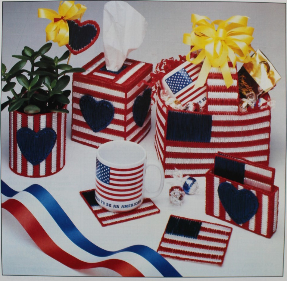 Hearts and Stripes Home Decor Annies Plastic Canvas Club Pattern 1991