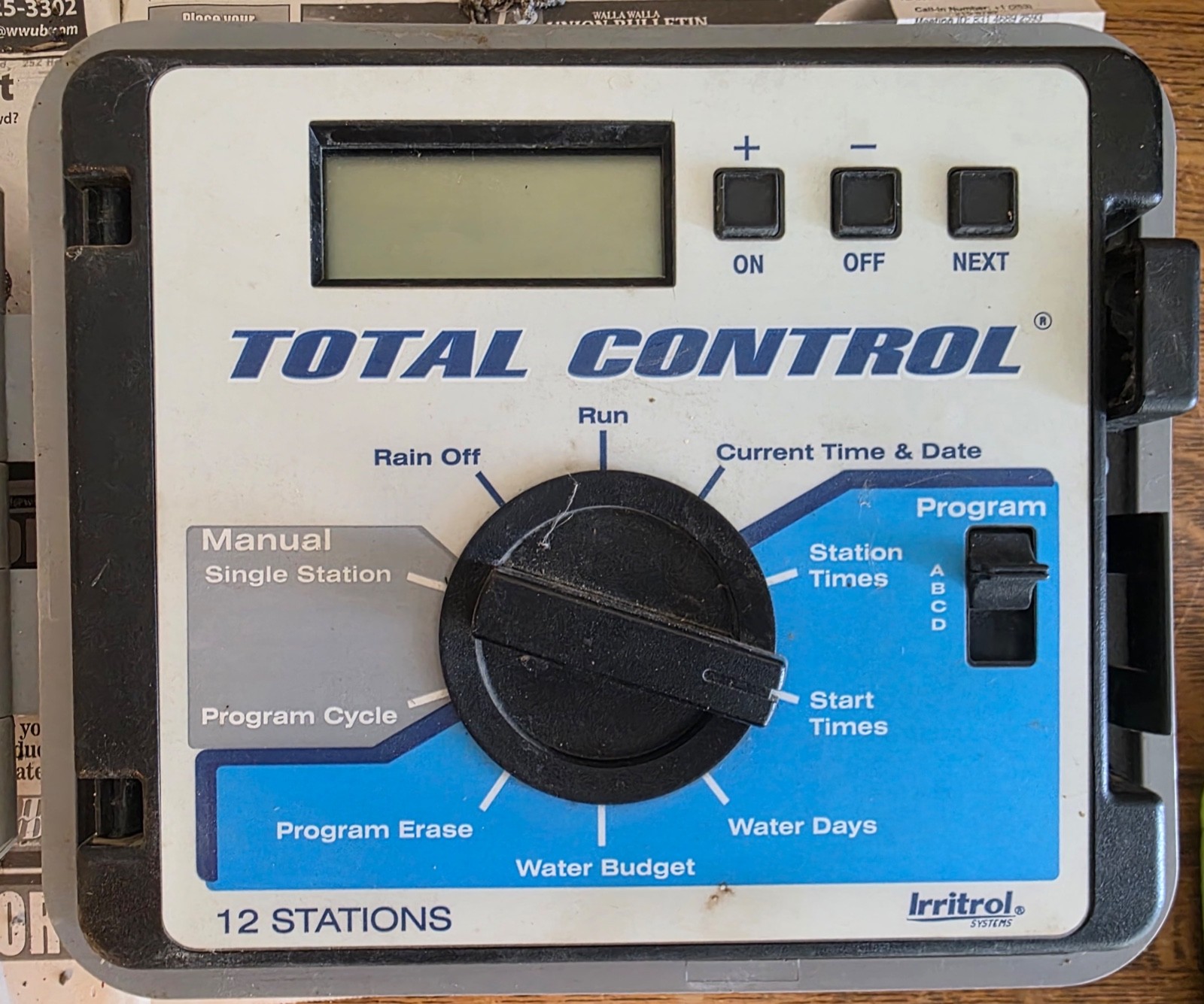 1999 Irritrol Total Control TC12-B EXT Timer Irrigation Controller 12 Stations