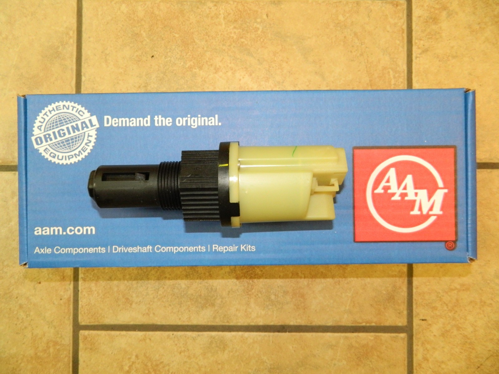 GM Front Differential Actuator 4WD GM 8.25, 9.25 NEW OEM 26060073 Axle 4X4 Chevy
