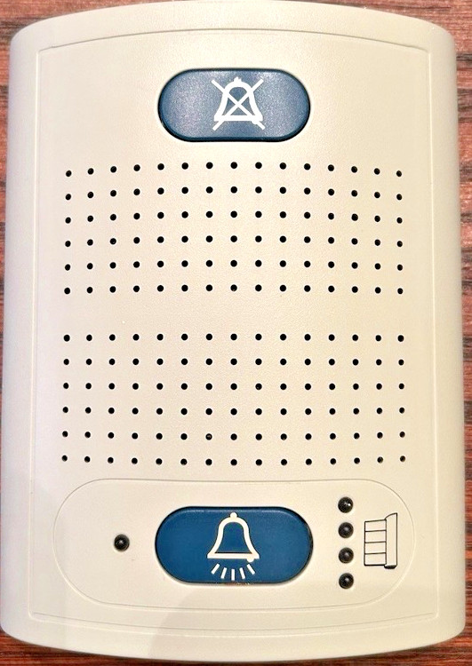 Rauland Borg R4KDY.  Duty Station.   See description.