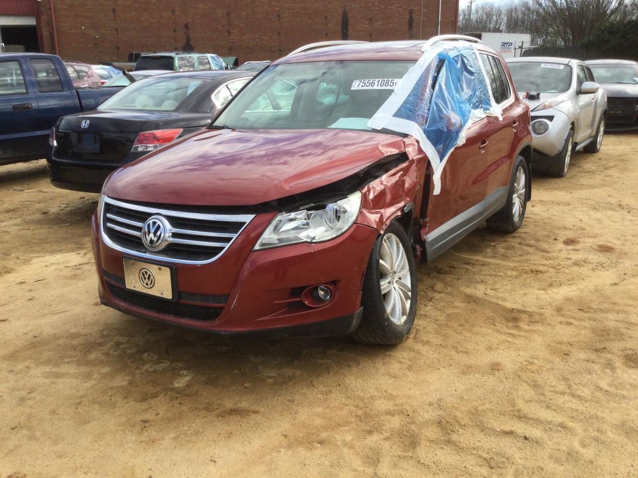 TIGUAN 2009 Glove Box 4993474