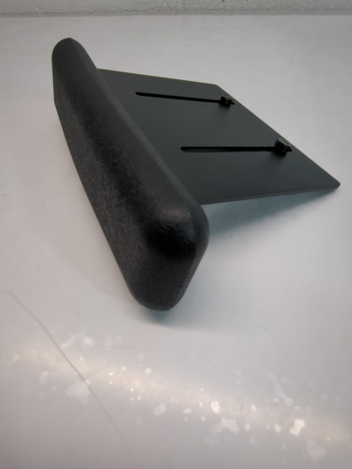 Havis C-ARM-102 Side Mount Armrest