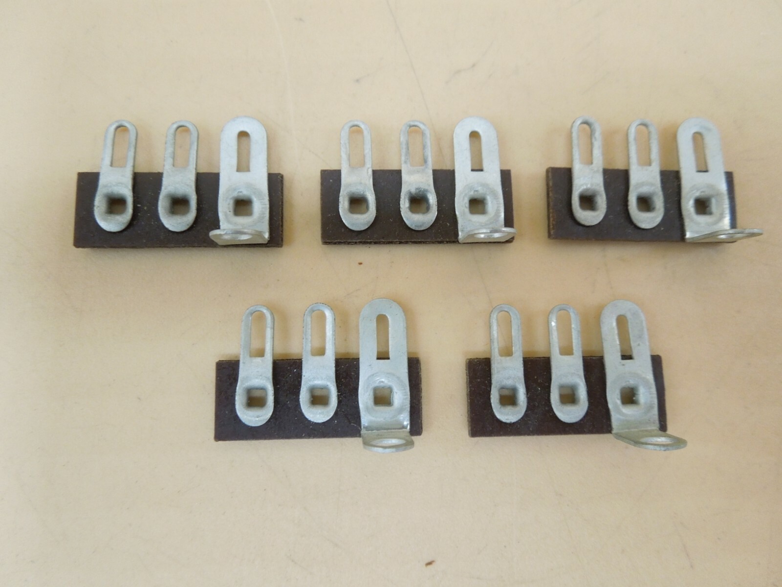 Terminal Strip, 3 Lug, 1 Lug Common Phenolic Terminal Strip NOS (#32) (QTY  5)