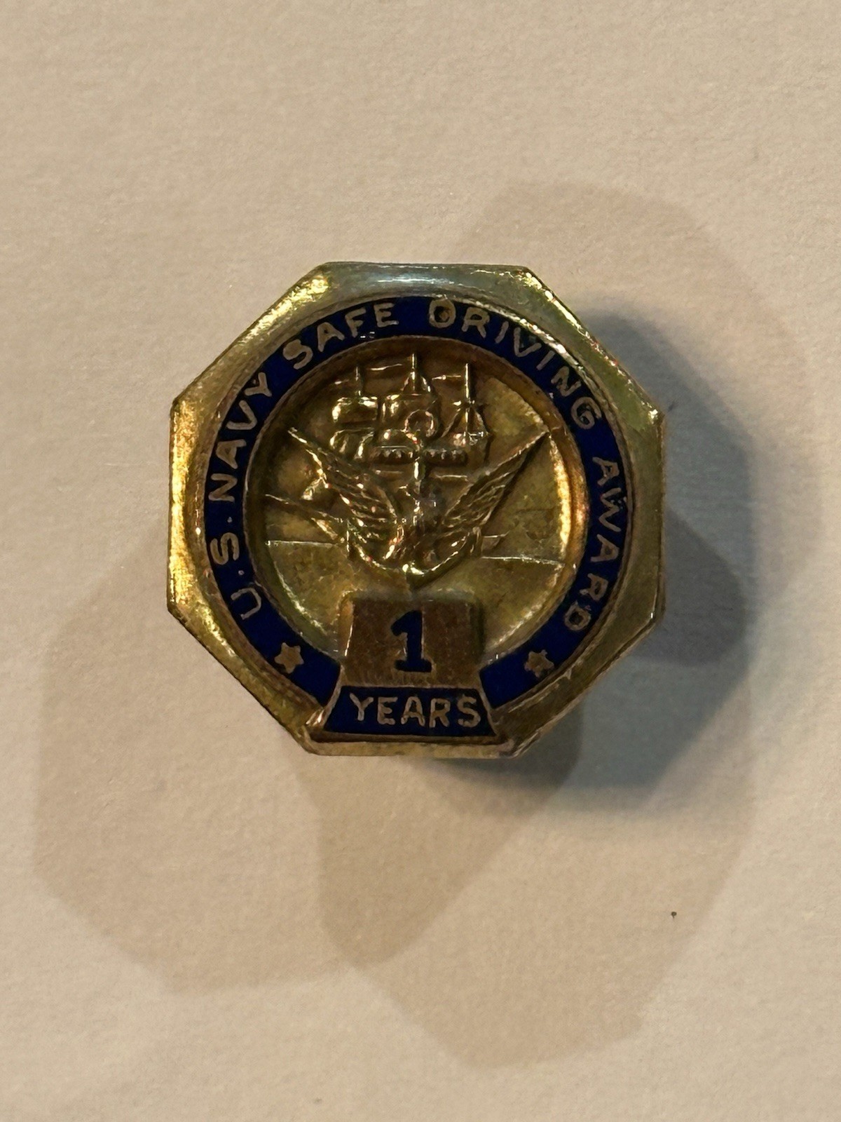 VTG US Navy 1 Year Safe Driving Award Screw Back Lapel Pin FREE SHIPPING