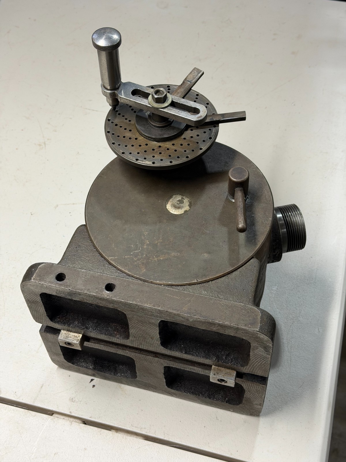 L W Chuck Co dividing head