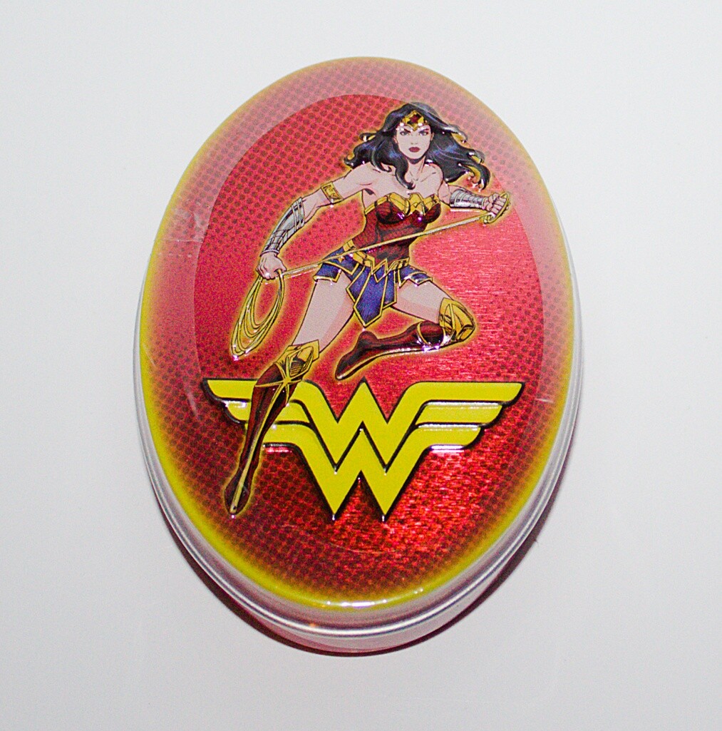 Wonder Woman Image on Strawberry Lemonade Candy in Embossed Metal Tin NEW SEALED