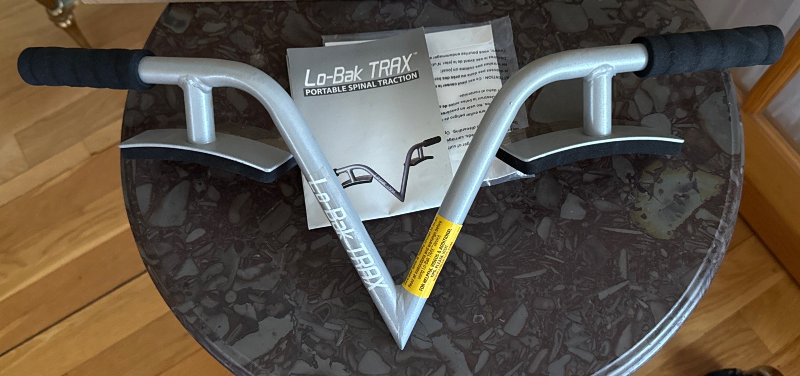 Lo-Bak TRAX Portable Spinal Traction Device Silver Color Booklet & Disc NIB