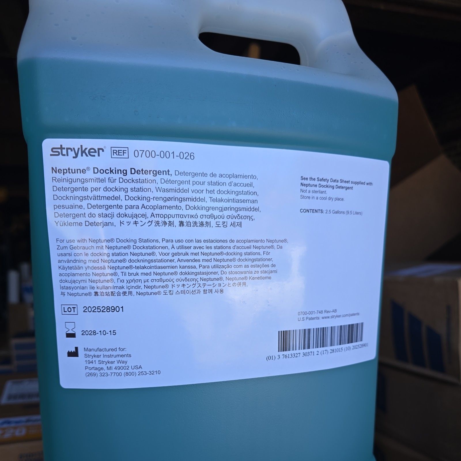 Stryker Neptune Docking Detergent 2.5 Gallon Jug 0700-001-026 Exp 10/15/2028
