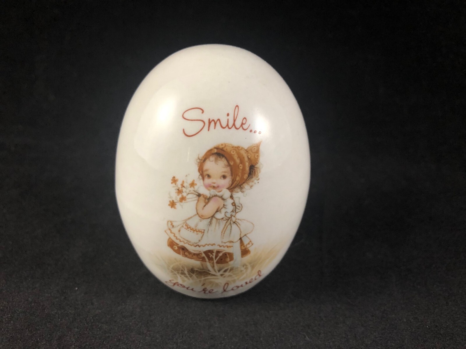 Vintage  1977 Gretchen Stoneware Egg "Smile..... you're loved" Little Girl