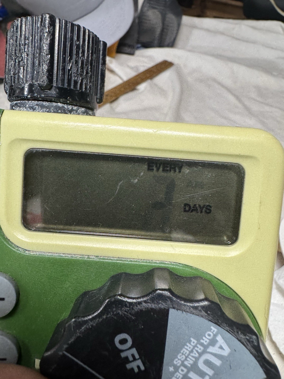 Green Thumb Digital Lawn/Garden Automatic Timer & Frequency Waterer Model 27936