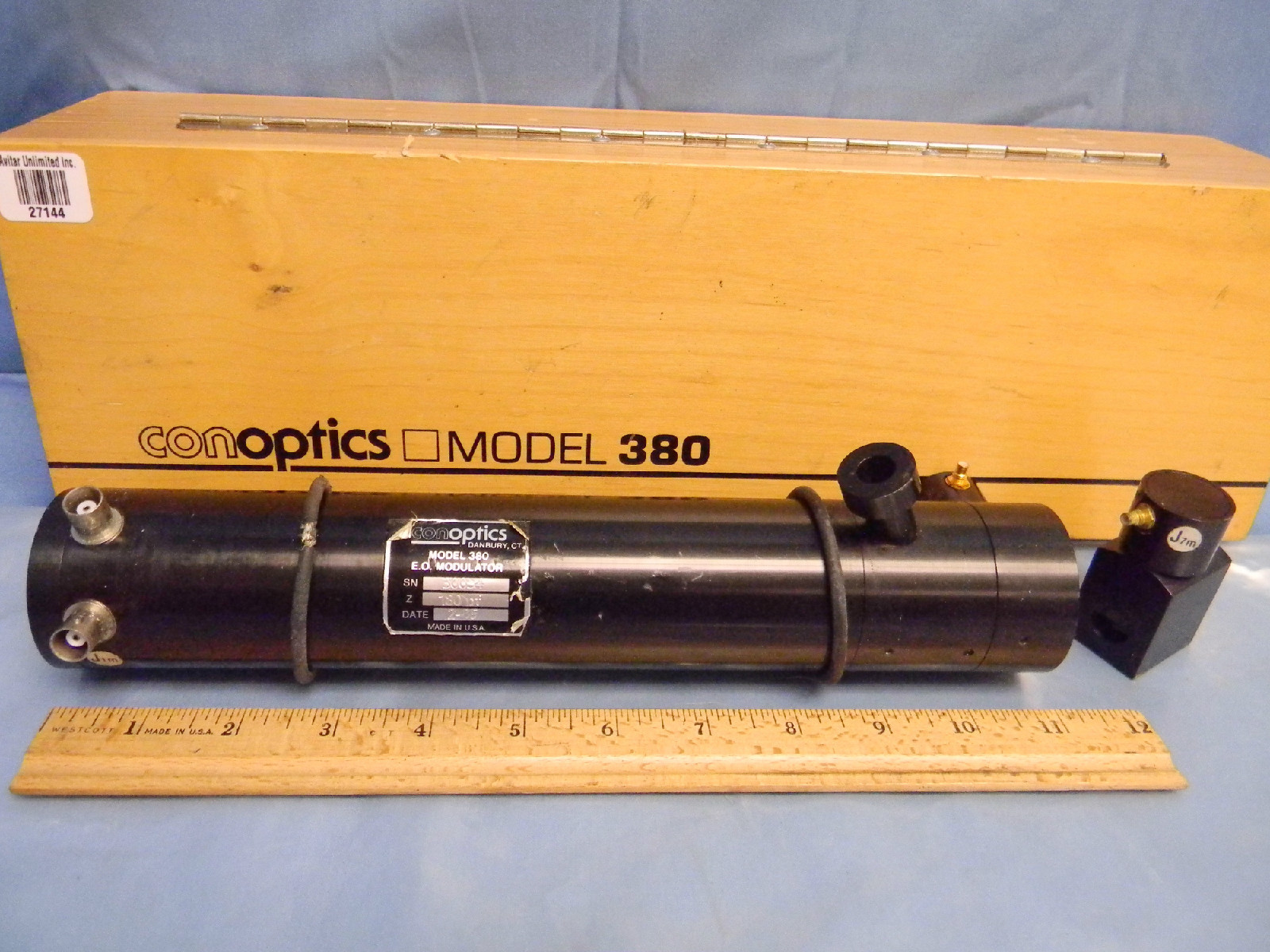 ConOptics Model 380 E.O. Electro Optic Phase Intensity Modulator Cased