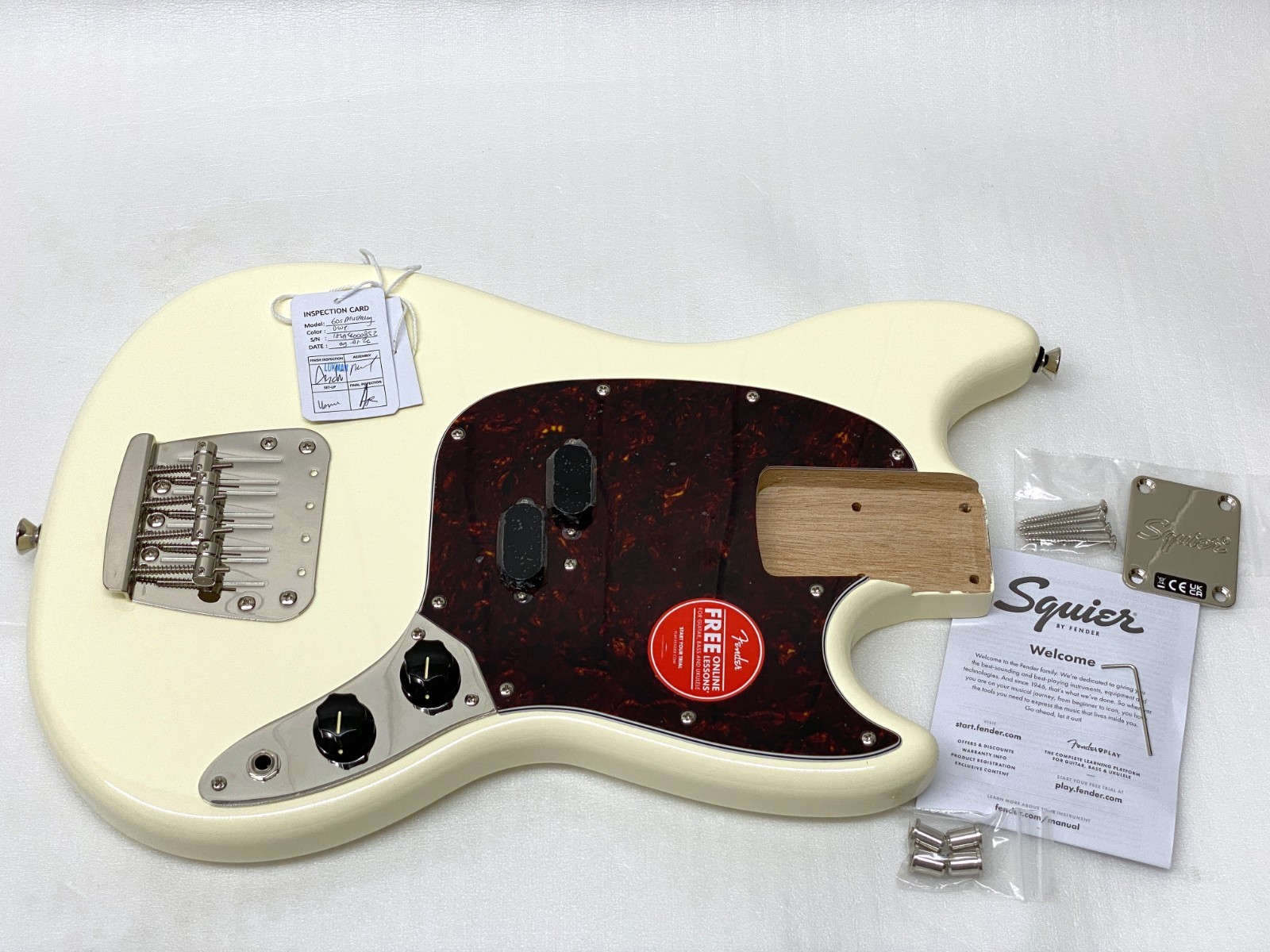 SHORT SCALE Fender Squier LOADED Classic Vibe 60's Alnico p/u Mustang Bass Body