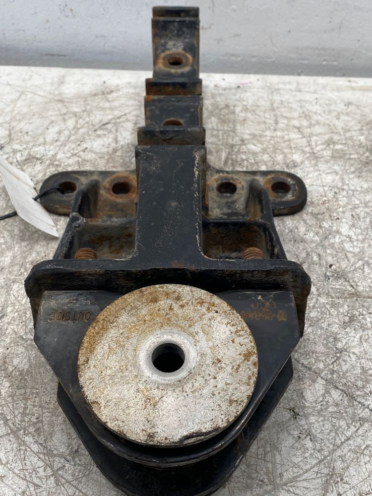 2016 Cab Mount for Freightliner 122SD (630-10789)