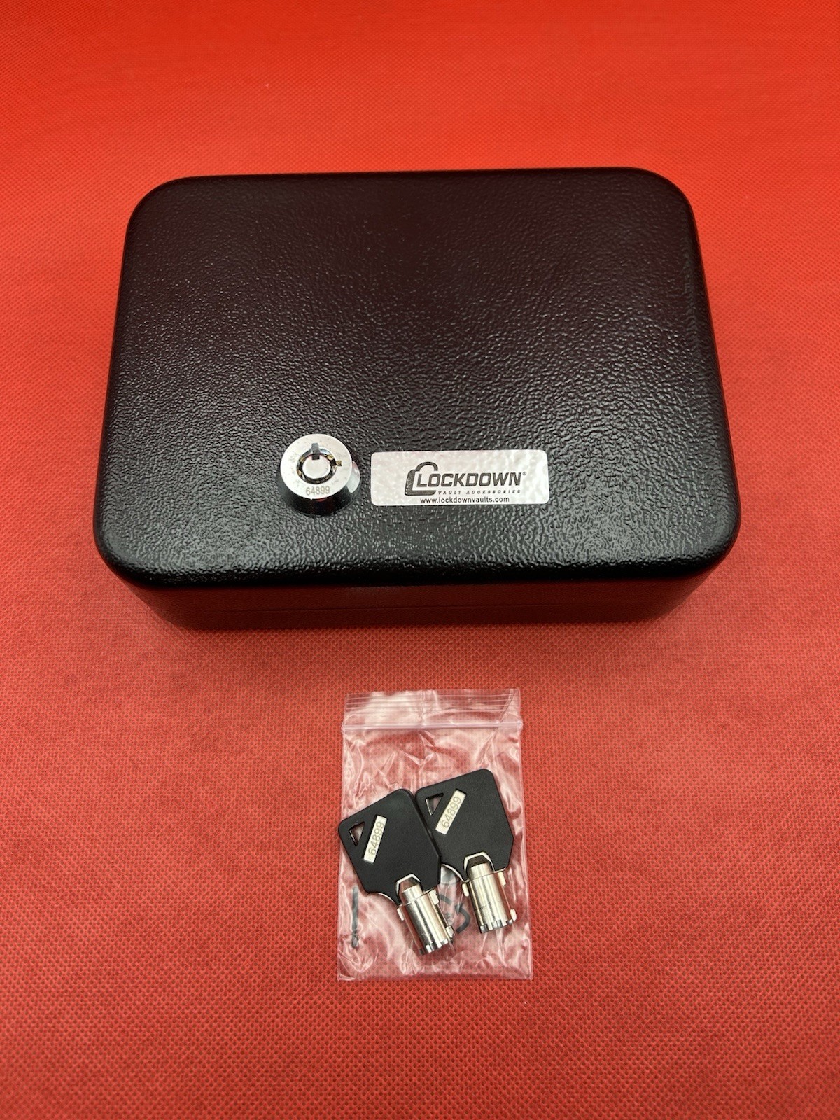 📦Lockdown Handgun Vault Lock Box 2 Keys Small Valuables LOCK BOX!!