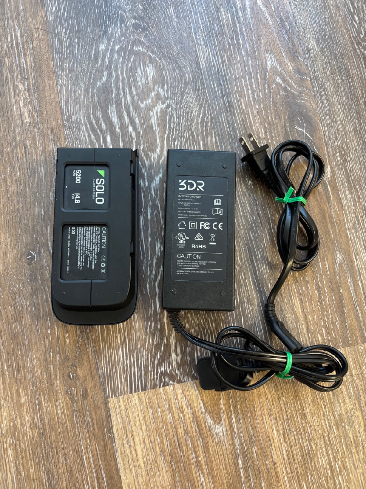 3DR Solo Drone Battery Charger & battery