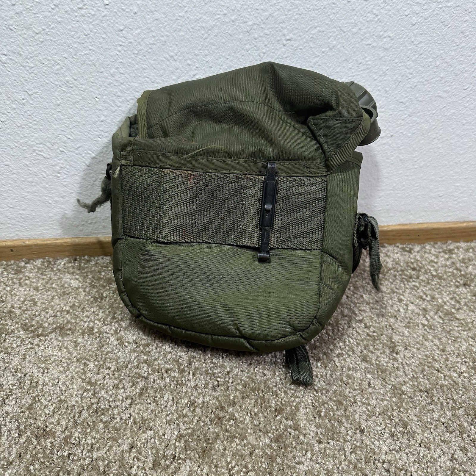 Vietnam War 2 Quart Collapsible US Canteen Hedwin Green w/ Strap