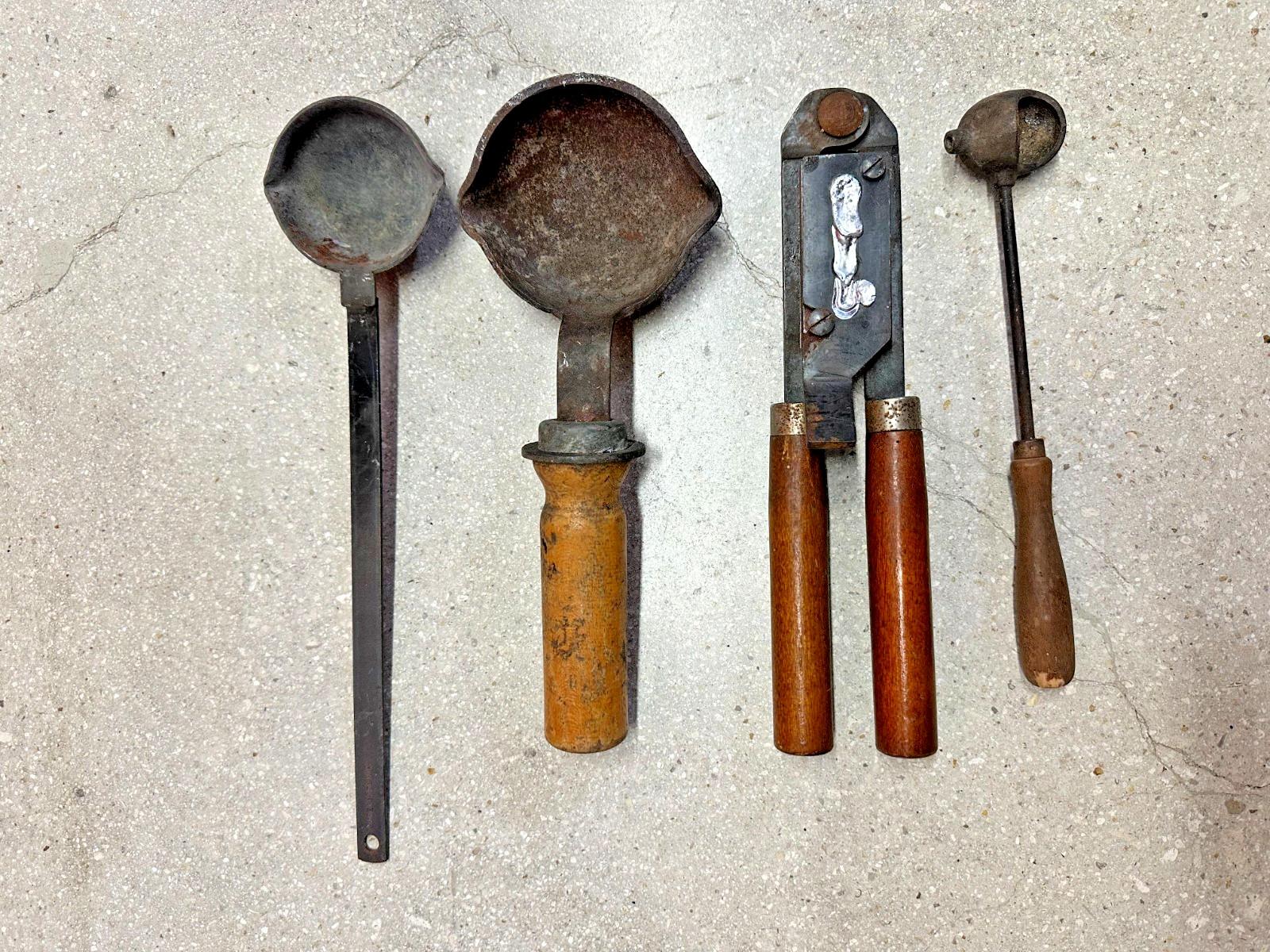 VINTAGE Bullet Mold Casting Tool Set Lead Ladles Dipper .45